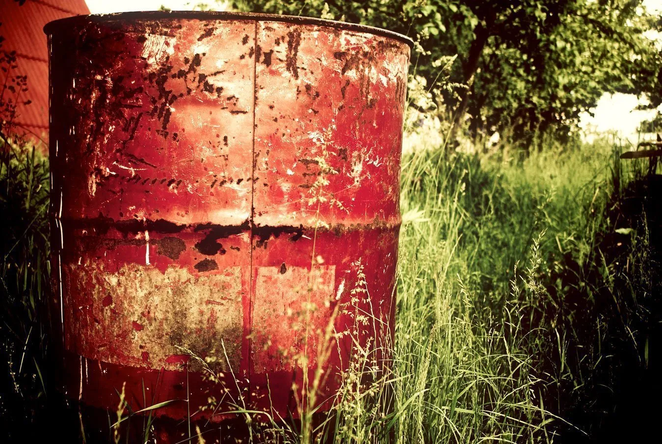Trash Can 1920w